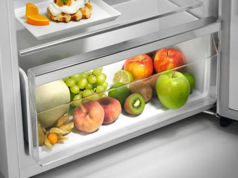 Electrolux Kühl-Gefrierkombination ST281F, Rechts/Wechselbar Electrolux Kühl-Gefrierkombination ST281F, Rechts/Wechselbar