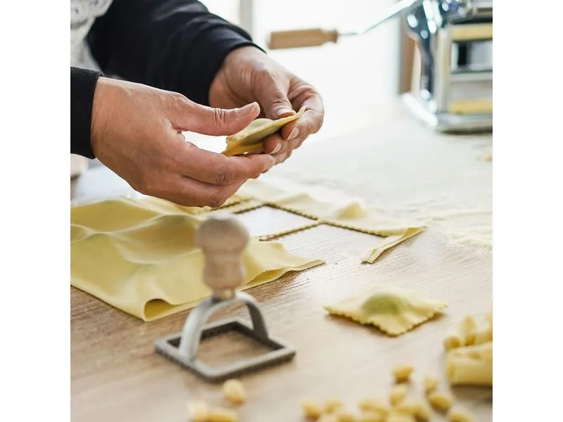 Westmark Ravioli-Ausstecher Giulia Eckig Westmark Ravioli-Ausstecher Giulia Eckig