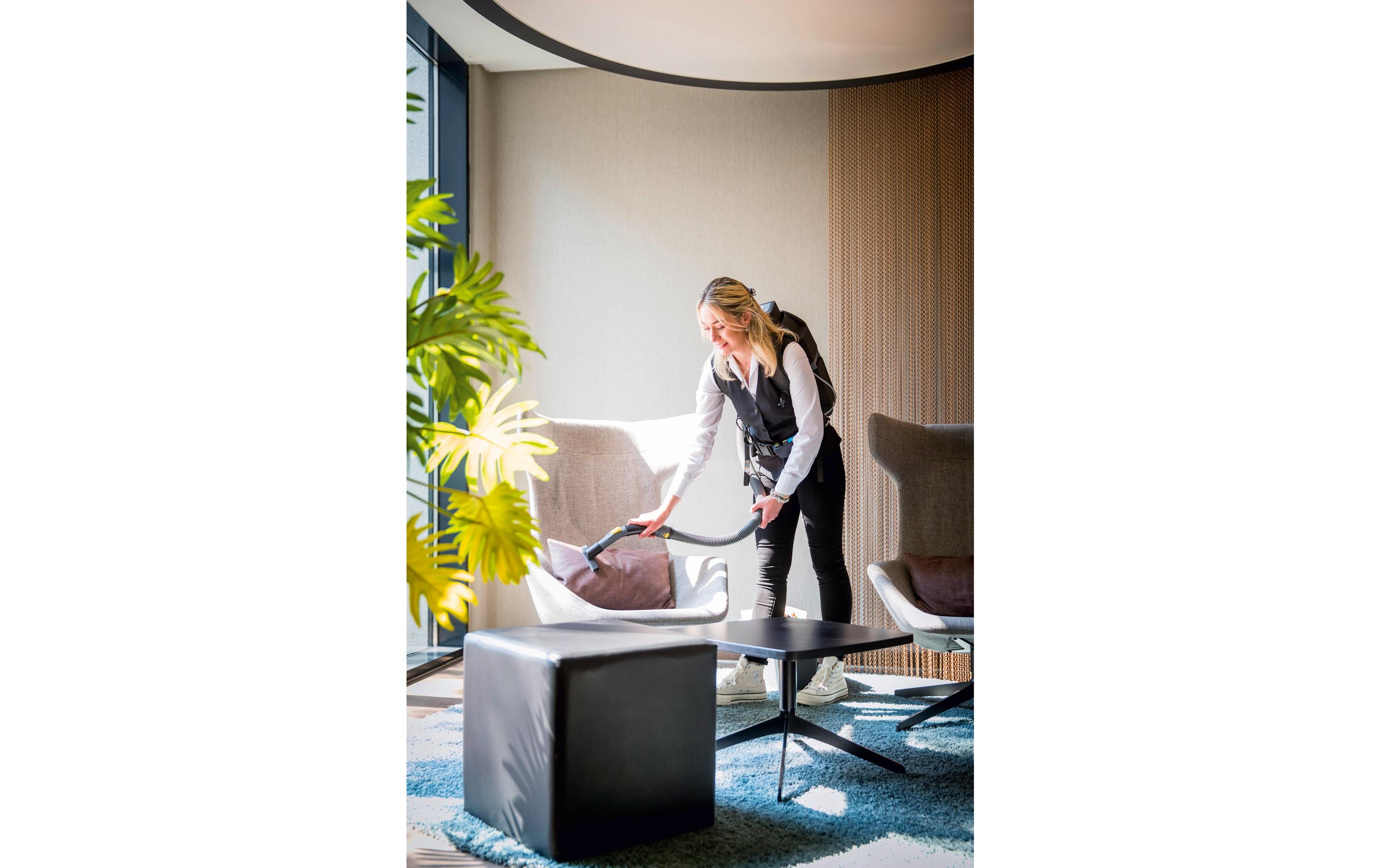 Kärcher Professional Akku-Trockensauger BVL 5/1 Bp, Solo