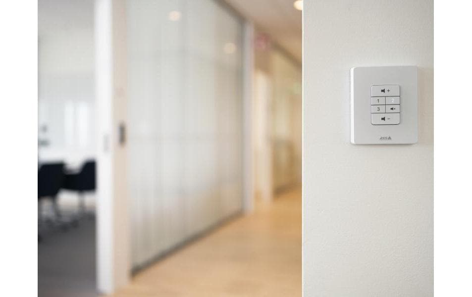 Axis C8310 Volume Controller Axis C8310 Volume Controller