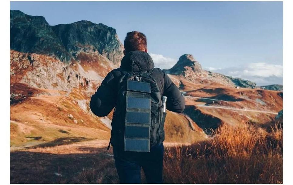 SunSlice Powerbank Electron 8W Sol – Schwarz, 10000 mAh