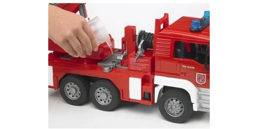 Bruder Spielwaren Feuerwehr mit Drehleiter MAN TGA