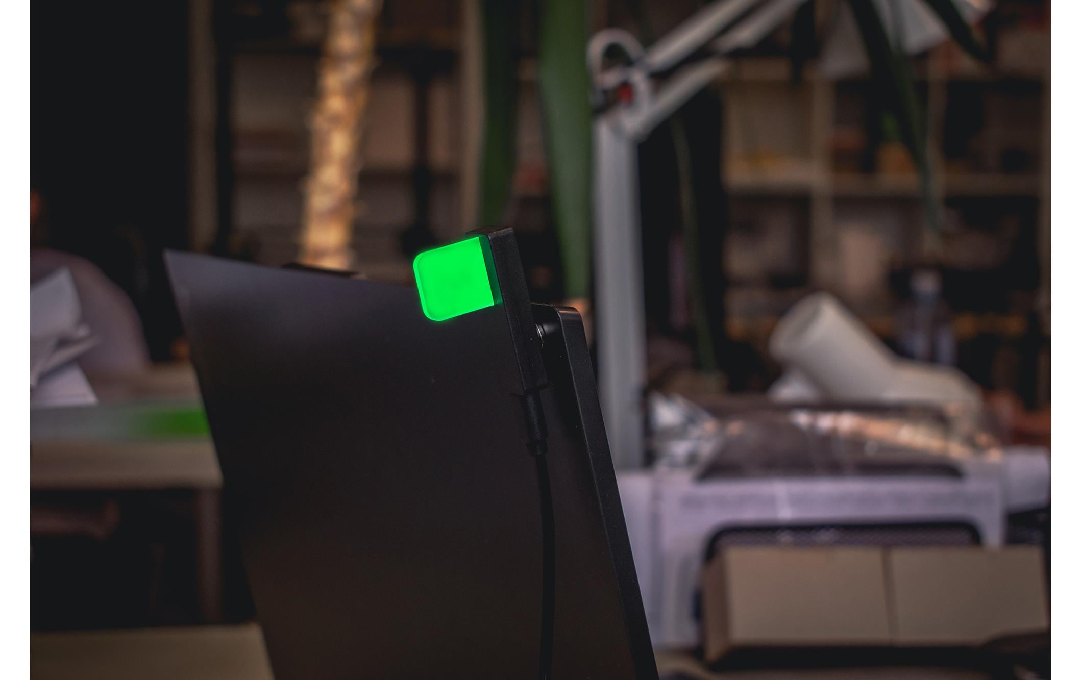 Luxafor Flag mit 0.5 m USB-C Kabel, Schwarz