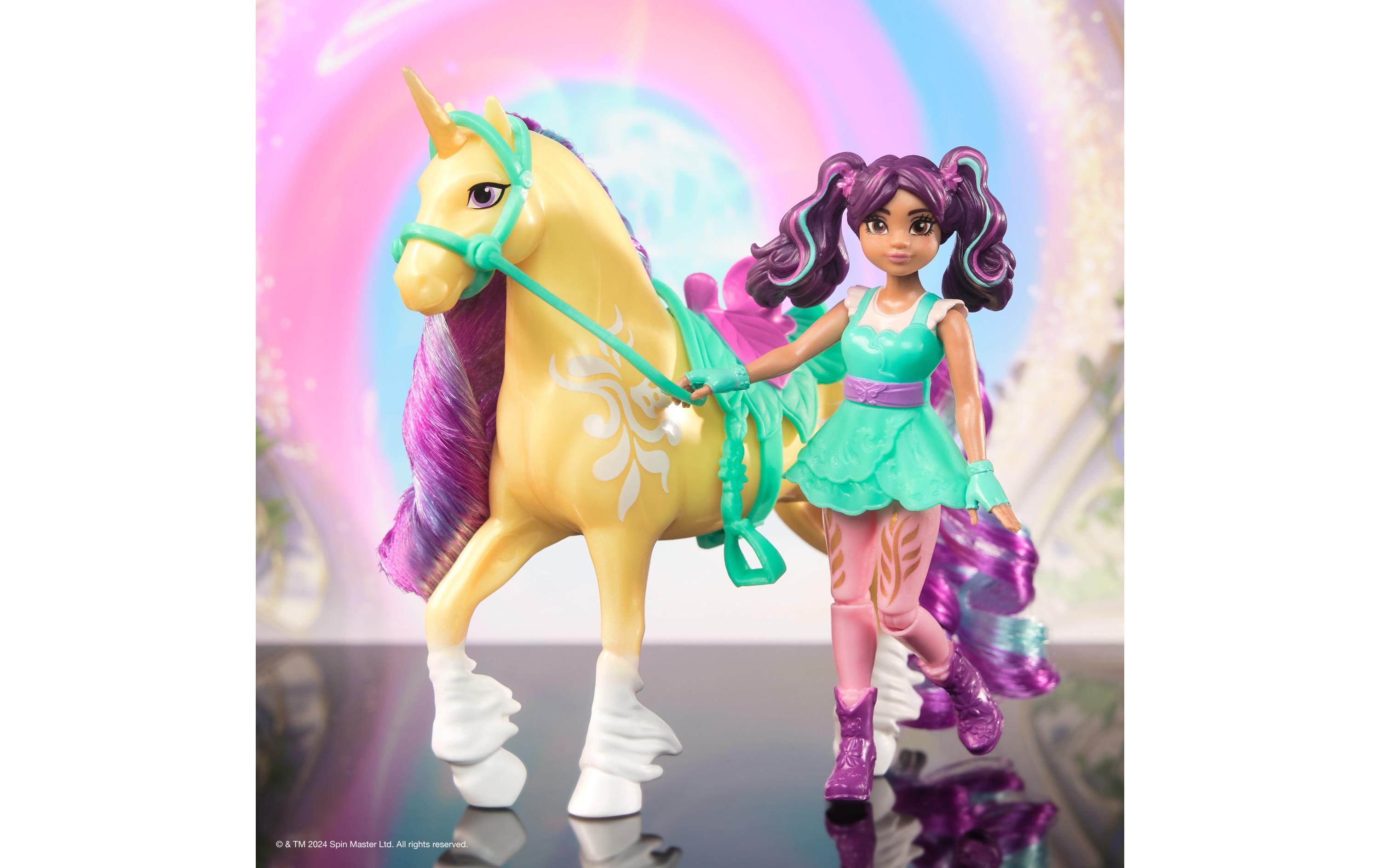 Spinmaster Unicorn Academy Ava Doll & Leaf Unicorn