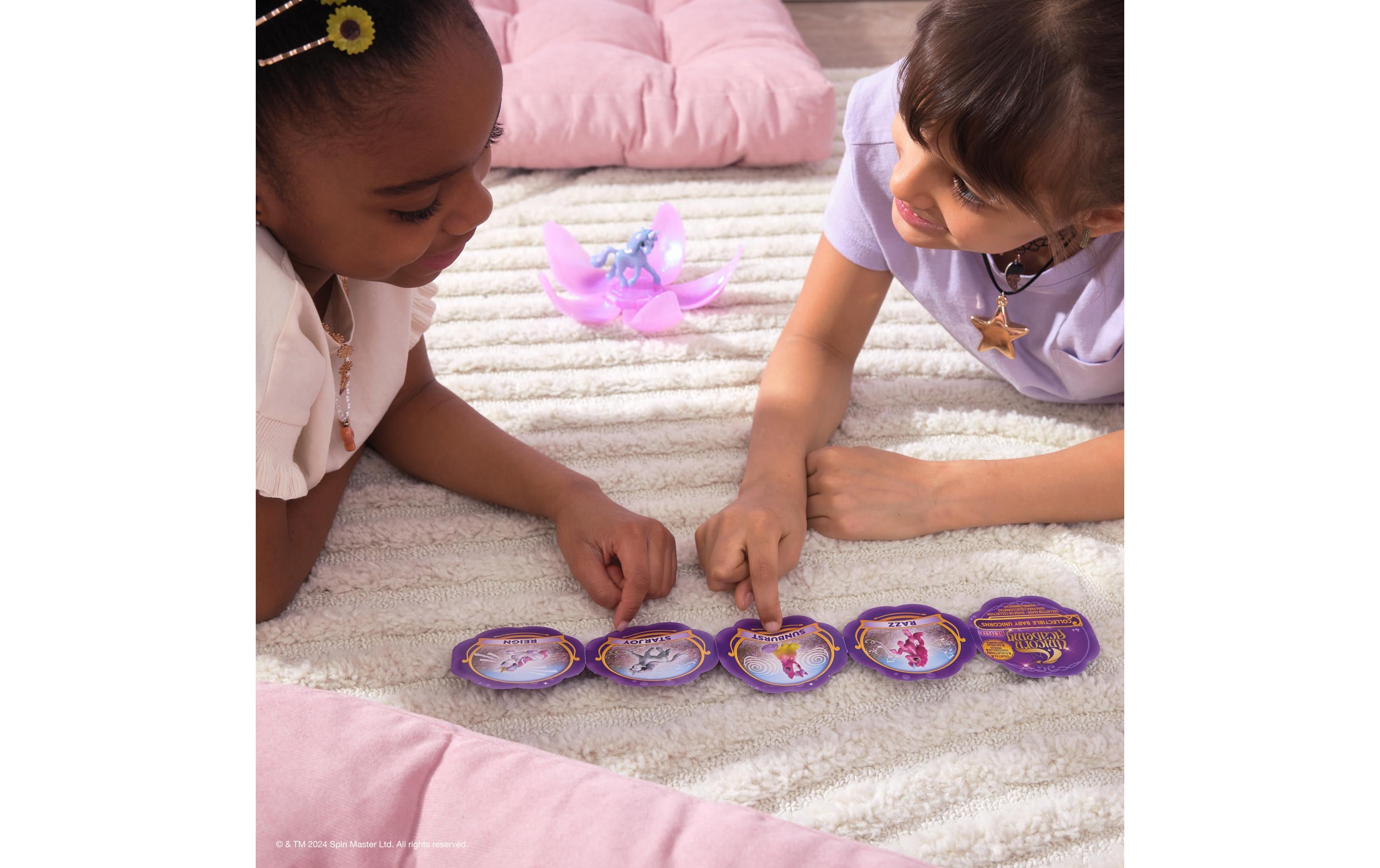 Spinmaster Unicorn Academy Collectible Baby Unicorn assortiert