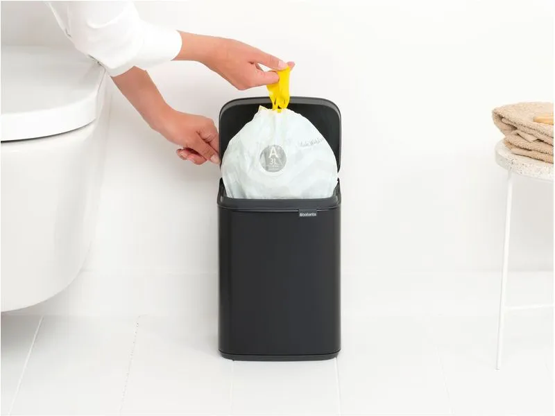 Brabantia Kosmetikeimer Bo Waste Bin 4 l, Schwarz matt