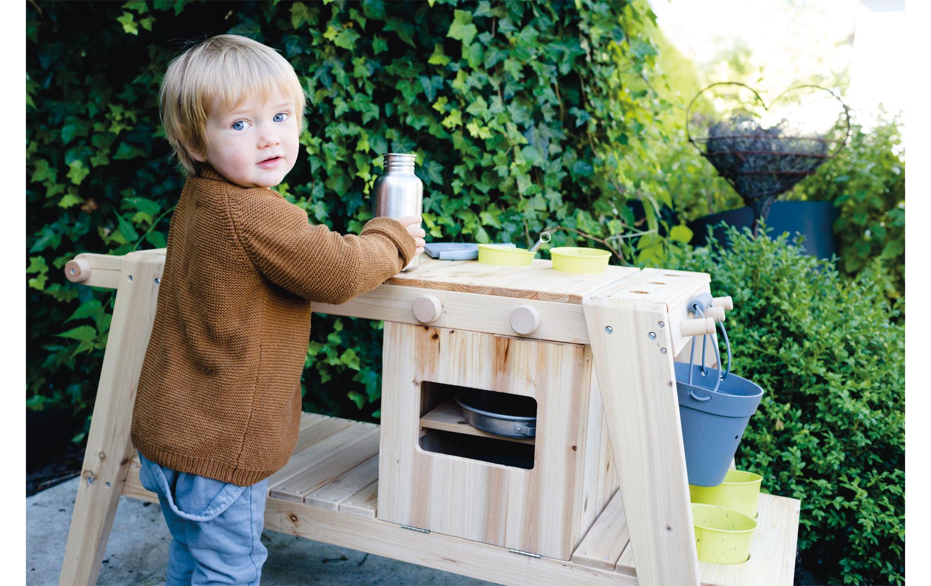 small foot Outdoor Matschküche