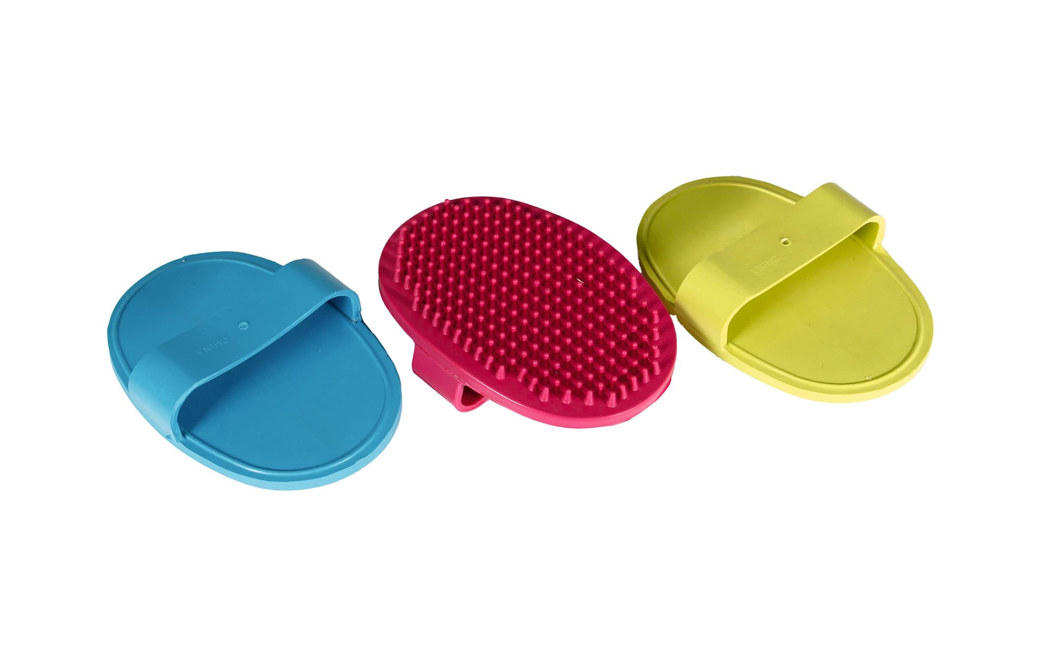 Karlie Gummistriegel Oval, Mehrfarbig Karlie Gummistriegel Oval, Mehrfarbig