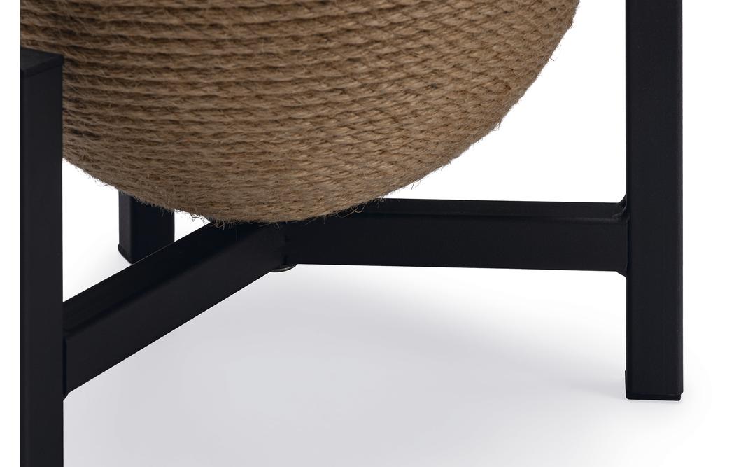 Designed by Lotte Metall Kratzball Tyra 27 x 27 x 33 cm