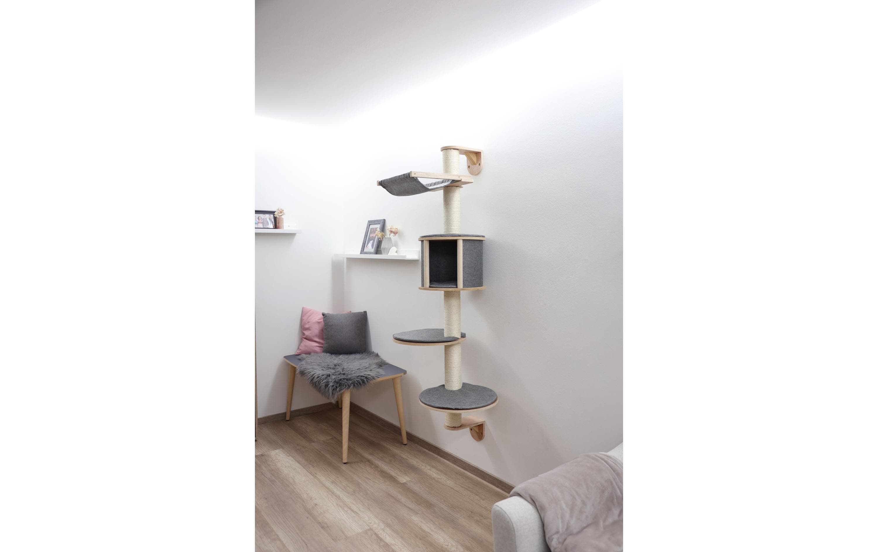 Kerbl Kratzbaum Dolomit Tofana 168 cm x 75 cm