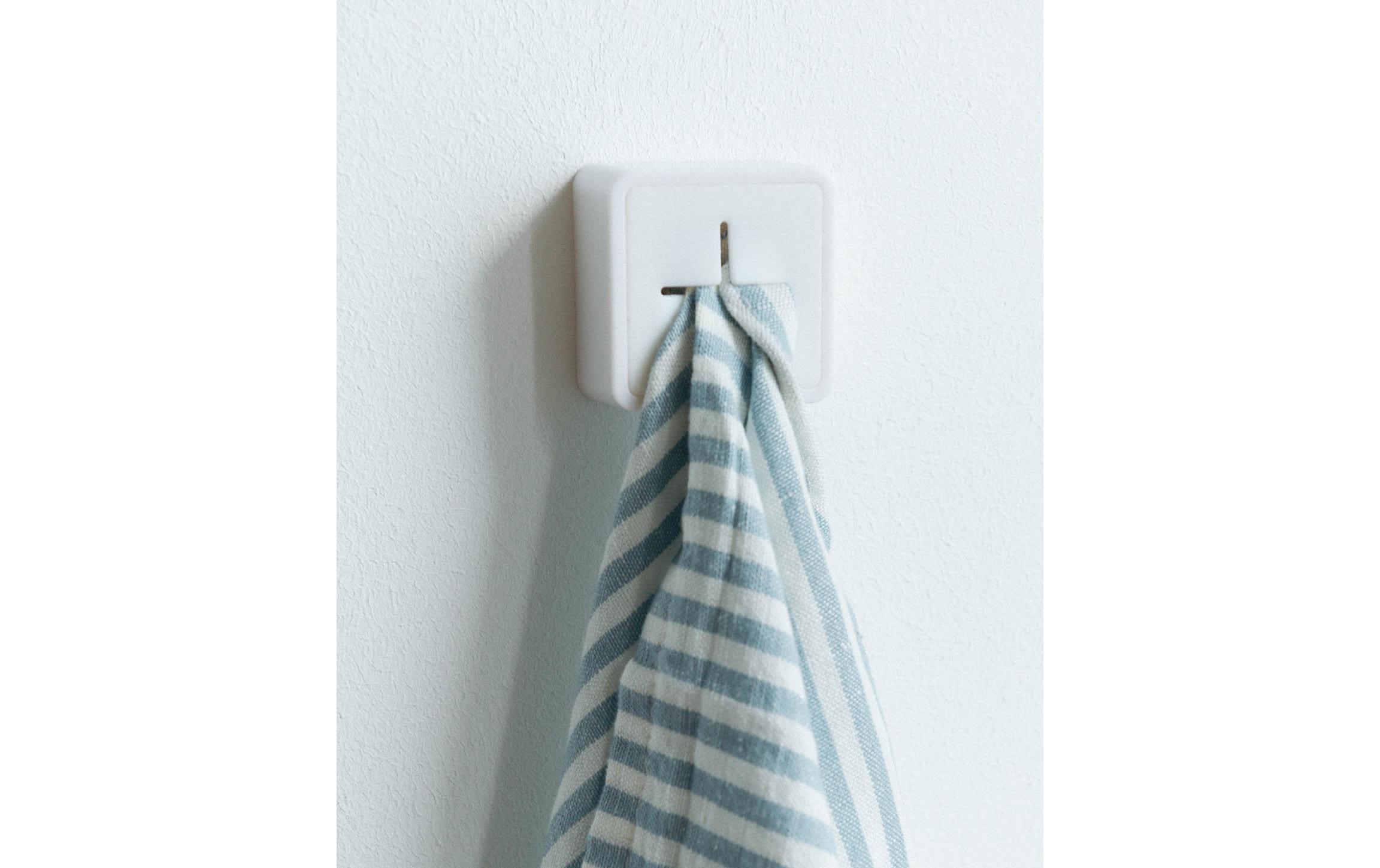 Esmée Haken selbstklebend 3 Stück, Weiss Esmée Haken selbstklebend 3 Stück, Weiss