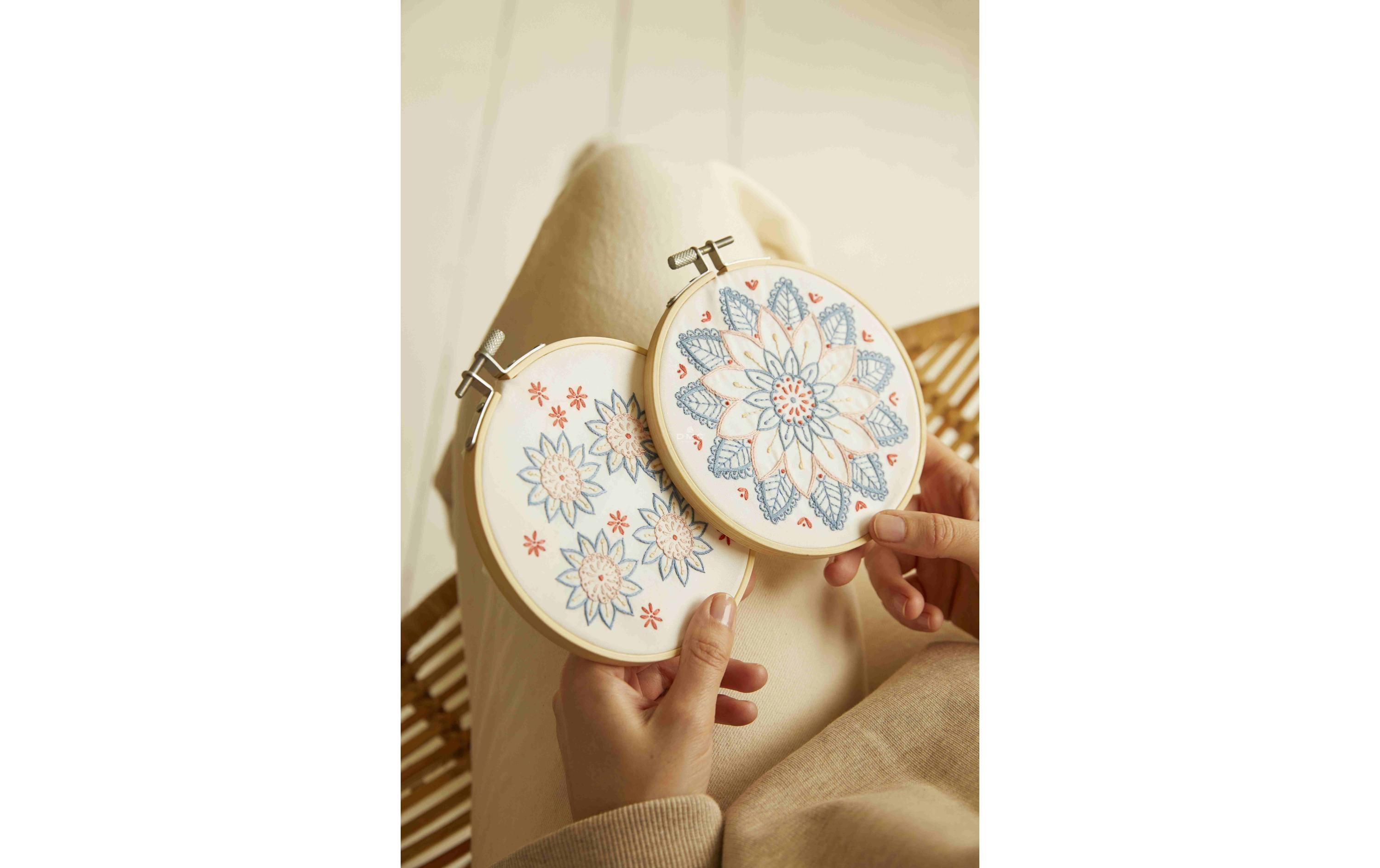 DMC Stickset Mindful Making Duo Blumen-Mandala, Ø 13.5 cm DMC Stickset Mindful Making Duo Blumen-Mandala, Ø 13.5 cm