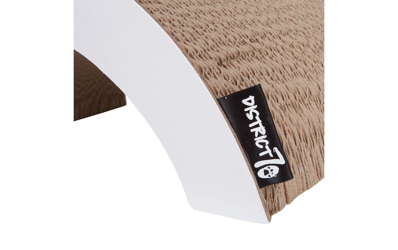 District 70 Kratzmöbel Arch