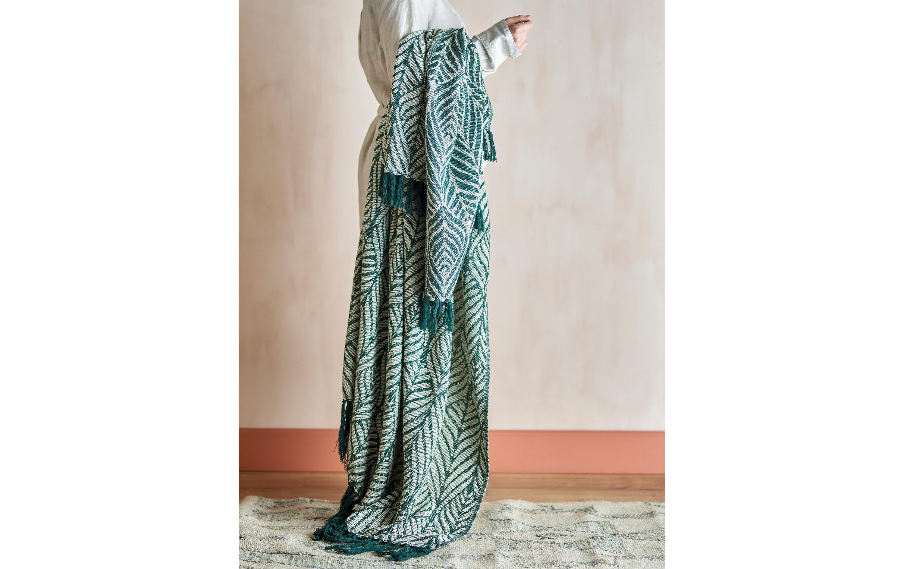 Bloomingville Decke Ugento 160 x 130 cm, Grün/Weiss