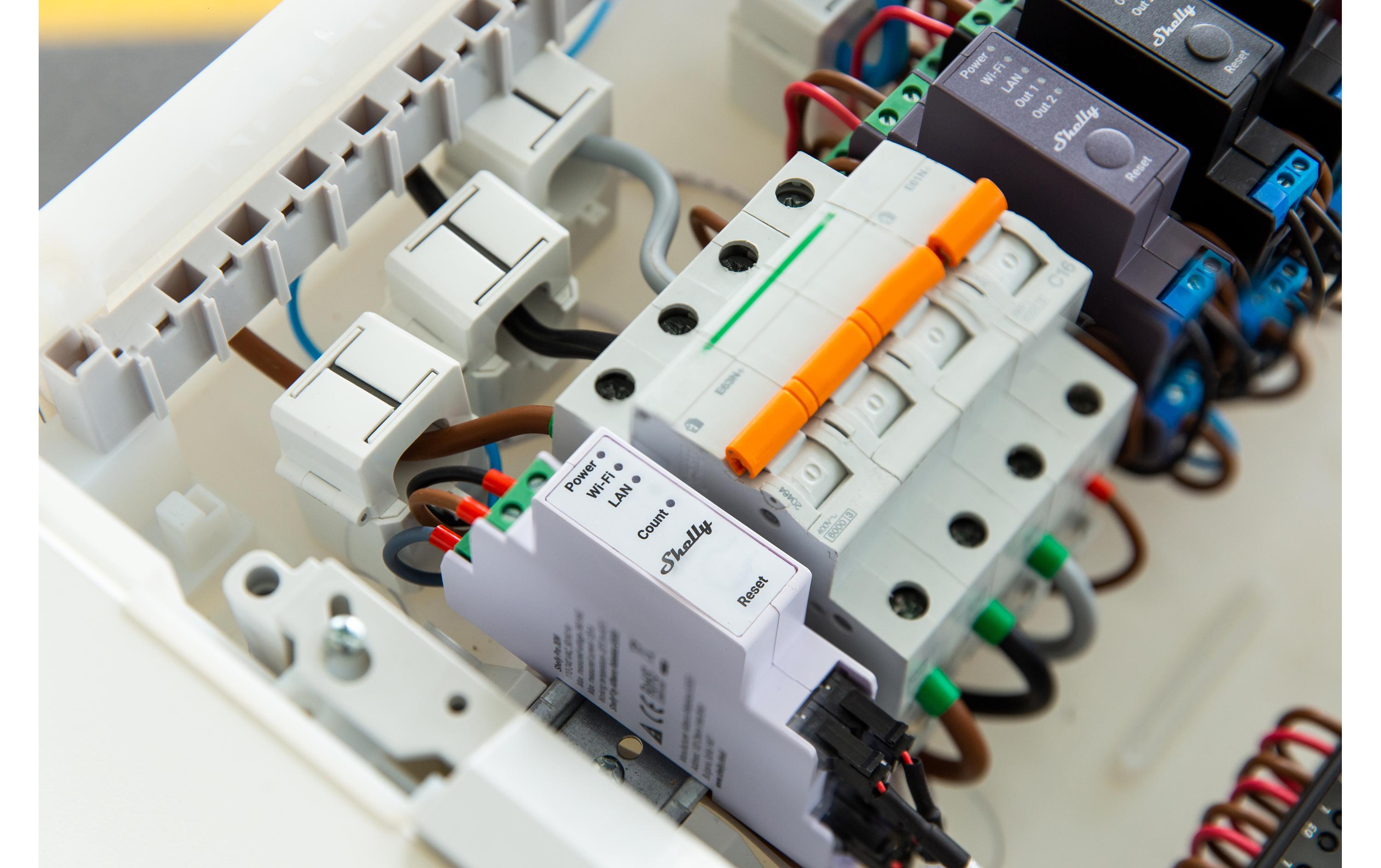 Shelly Shelly Pro 3EM Dreiphasen-Energiezähler Shelly Shelly Pro 3EM Dreiphasen-Energiezähler