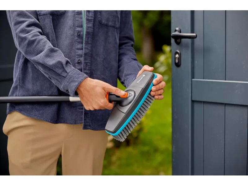 GARDENA Cleansystem Stielbürste soft GARDENA Cleansystem Stielbürste soft