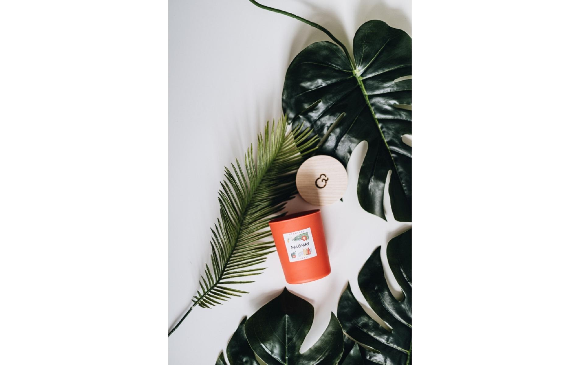 AVA & MAY Duftkerze Hawaii 180 g