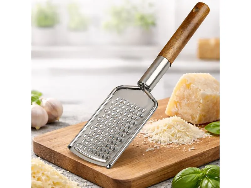 Kesper Käsereibe und Käsehobel Holz Metall Kesper Käsereibe und Käsehobel Holz Metall