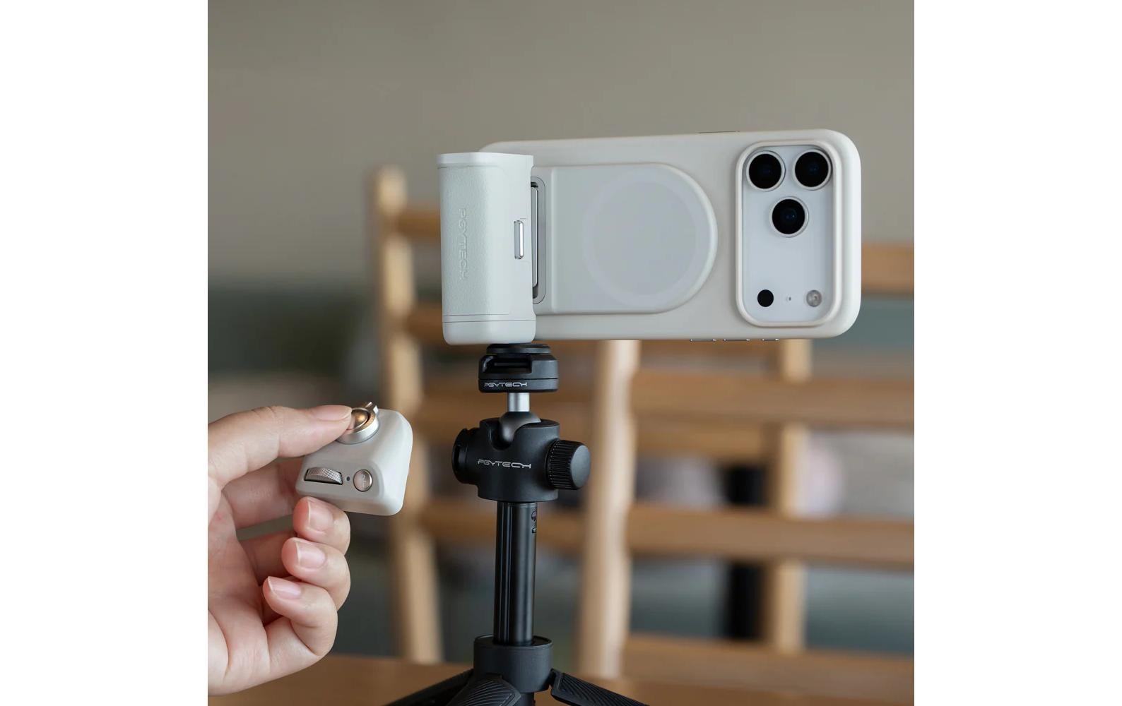 PGYTECH MagCam 2 Phone Grip Mint Green