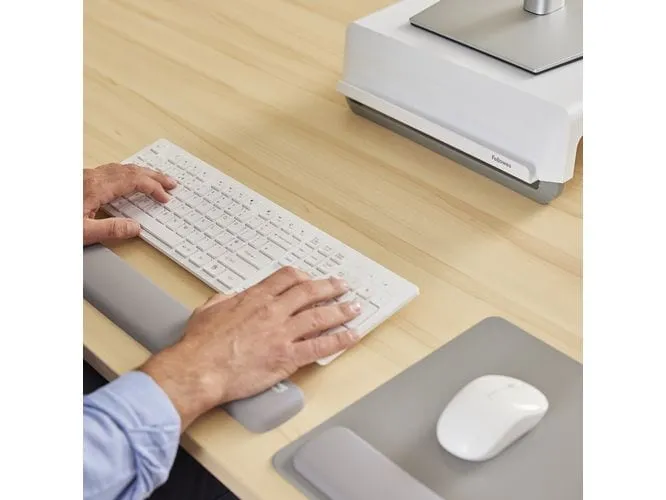 Fellowes Workplace Handgelenkauflage Breyta 470 mm Grau 1 Stück Fellowes Workplace Handgelenkauflage Breyta 470 mm Grau 1 Stück