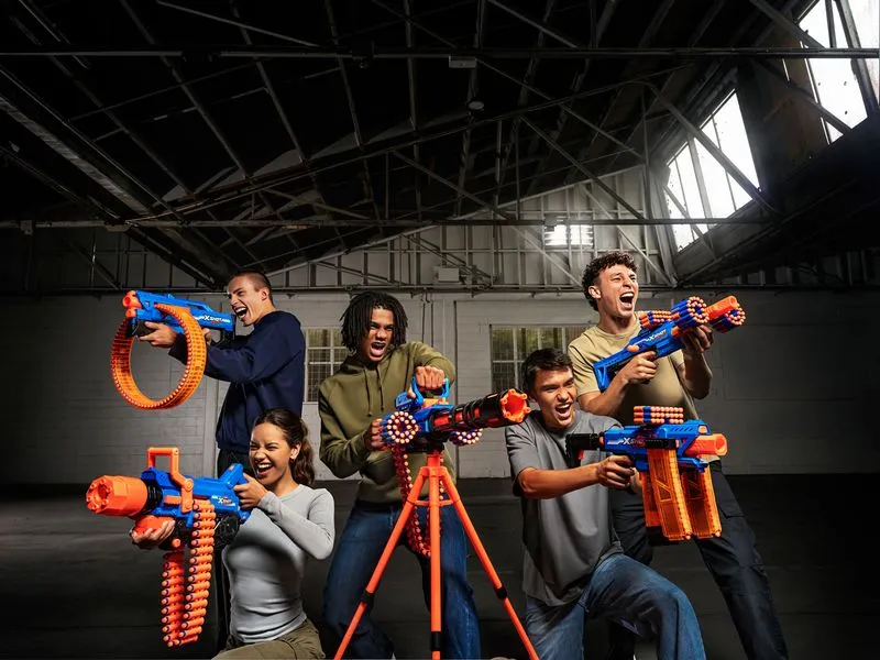 X-Shot Insanity Blaster Smoke N Barrel mit Darts X-Shot Insanity Blaster Smoke N Barrel mit Darts