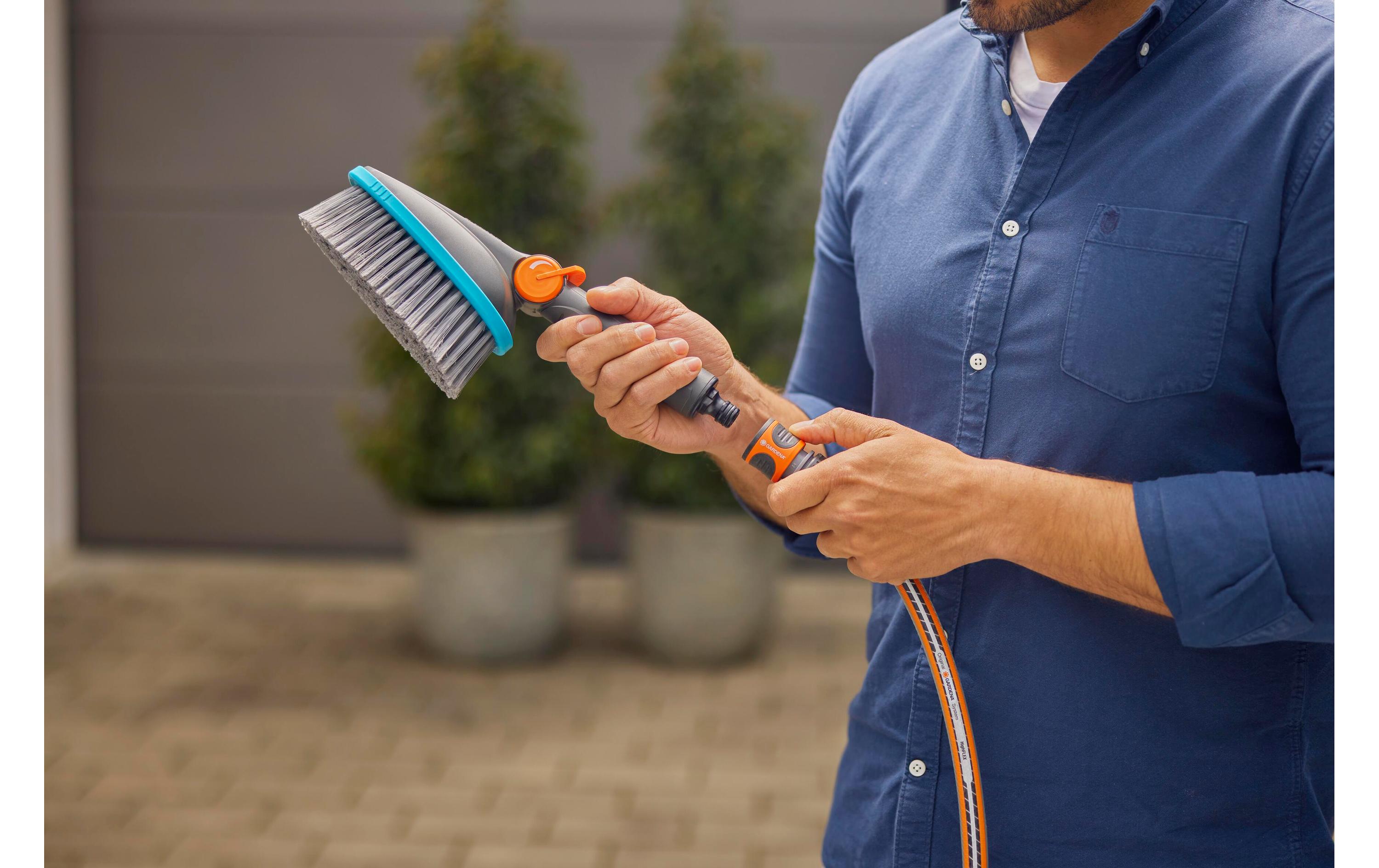 GARDENA Cleansystem Handbürste M soft GARDENA Cleansystem Handbürste M soft