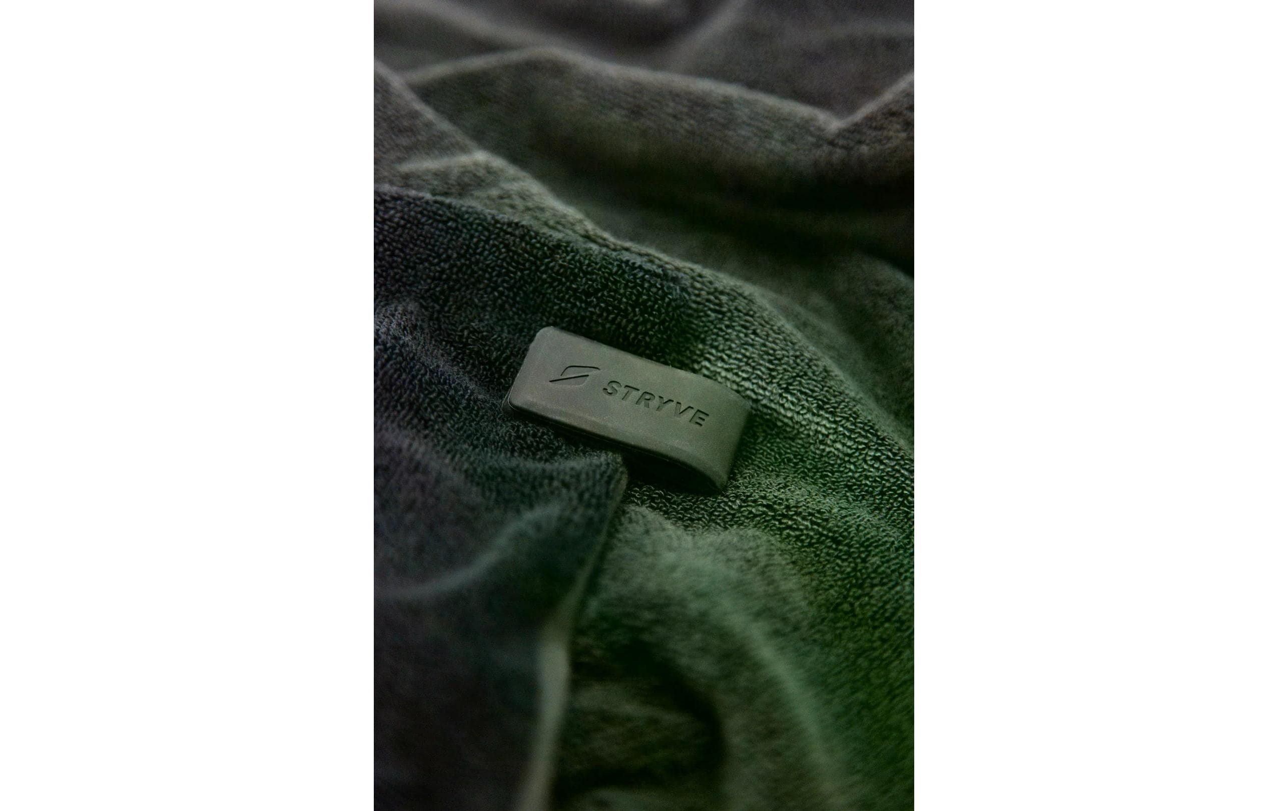 Stryve Handtuch Towell+ Silver Stryve Handtuch Towell+ Silver