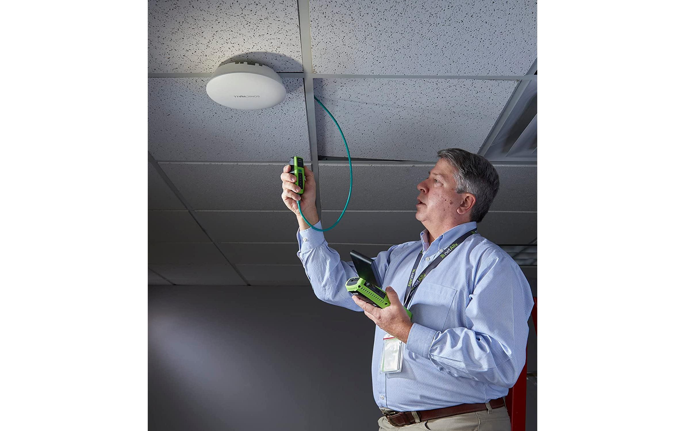 NetScout AIRCHECK-G3E-PRO-KT (Full Tri-Band)