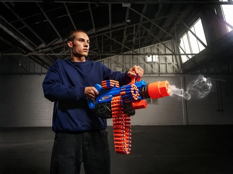 X-Shot Insanity Blaster Smoke N Barrel mit Darts