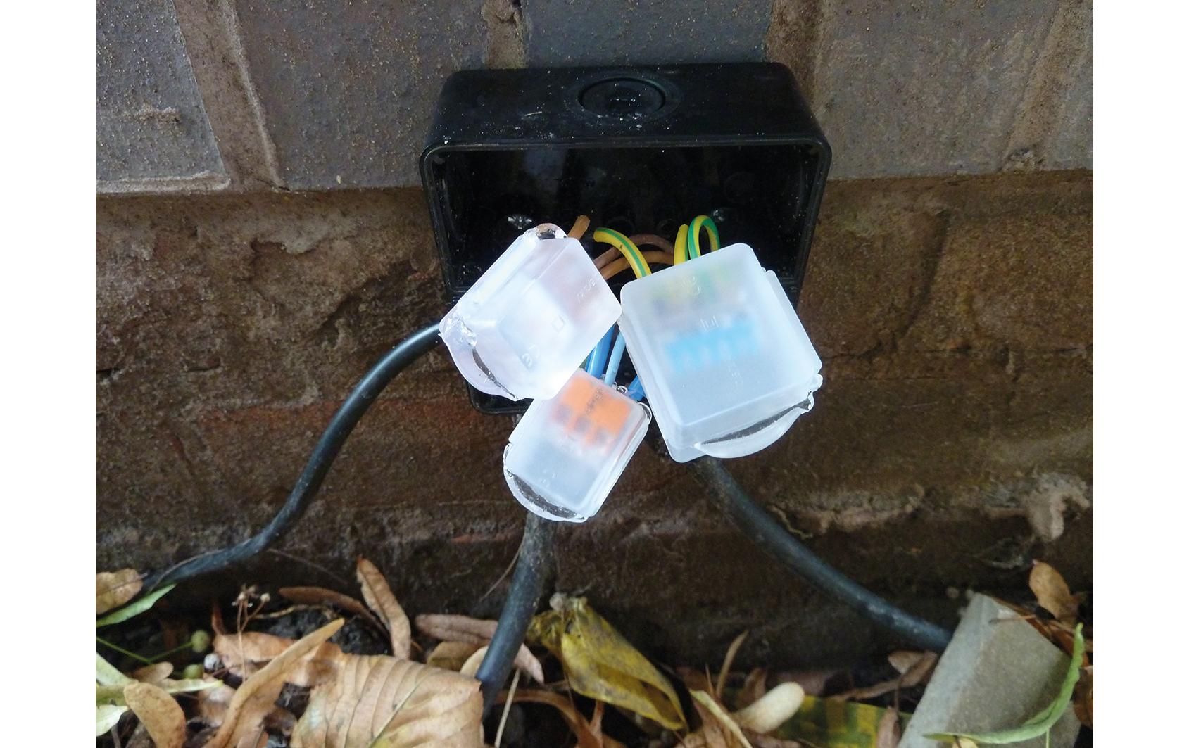 STEFFEN Gel Box Pascal IPx8, max. 3 x 4 mm2/5 x 2.5 mm2 STEFFEN Gel Box Pascal IPx8, max. 3 x 4 mm2/5 x 2.5 mm2