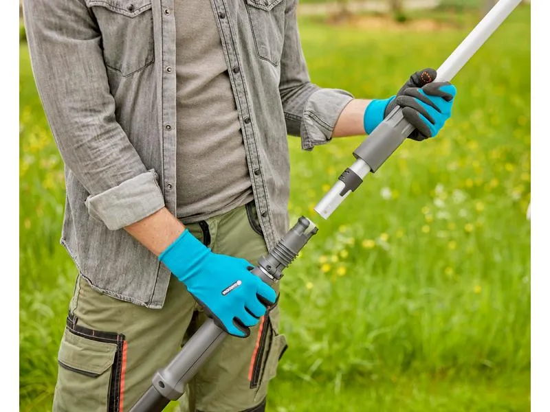 GARDENA Akku-Teleskop-Baumschere HighCut 360/18 V P4A GARDENA Akku-Teleskop-Baumschere HighCut 360/18 V P4A
