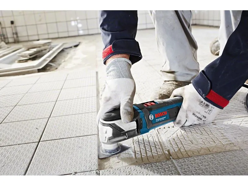 Bosch Professional Oszillierer Multi-Cutter GOP 55-36 inkl. L-BOXX & Zubehör