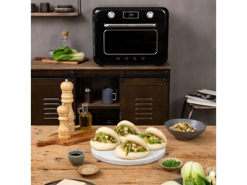 SMEG Dampfbackofen COF01 WhEU Schwarz