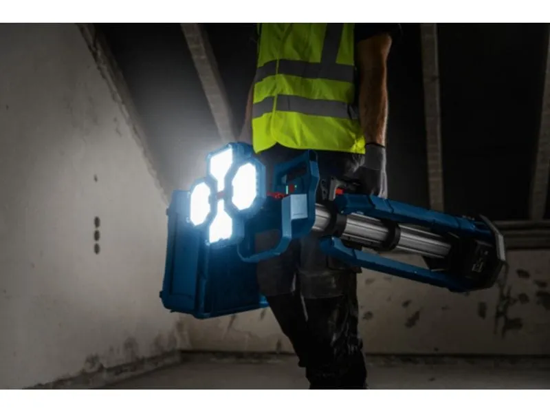 Bosch Professional Akku-Bauleuchte PRO GLT18V-5000 mit Stativ