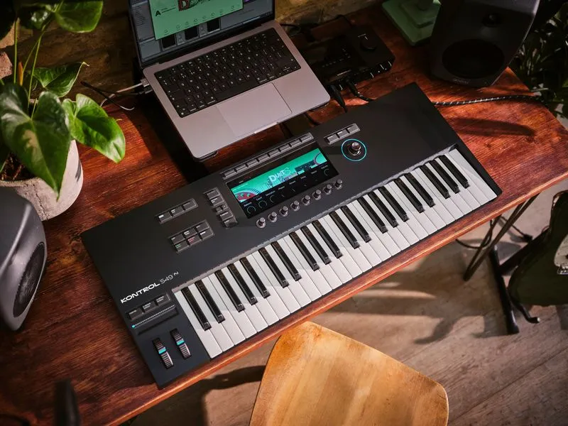 Native Instruments Keyboard Controller Kontrol S49 MK3 inkl. Upgr. 15 Standard