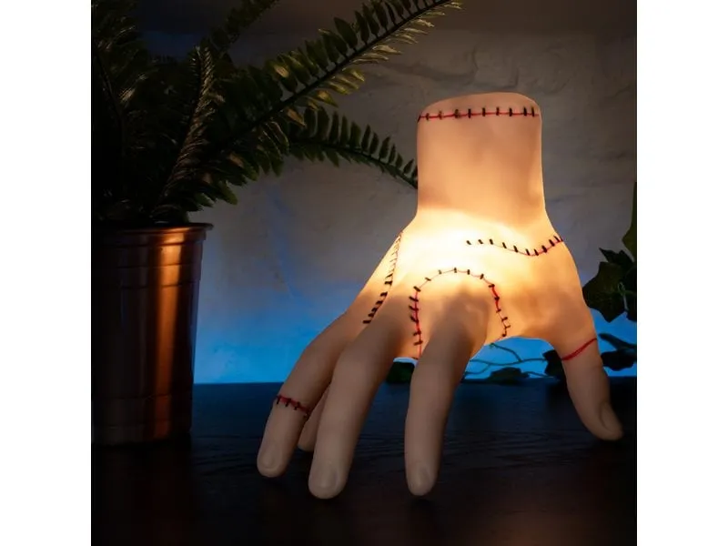 Thumbs Up! Wednesday Tischlampe im Design der kalten Hand Thumbs Up! Wednesday Tischlampe im Design der kalten Hand