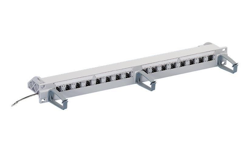 R&M Patchpanel 16 Port Kat. 6 1HE 19 leer, geschirmt R&M Patchpanel 16 Port Kat. 6 1HE 19 leer, geschirmt
