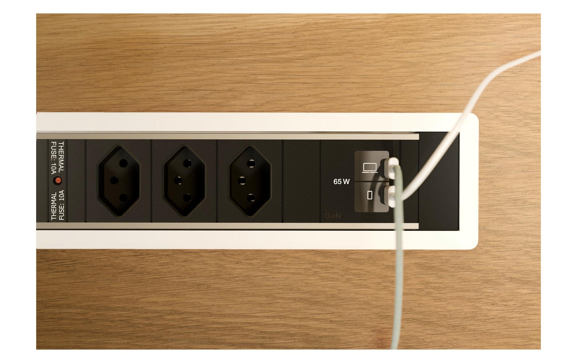 Bachmann Einbausteckerleiste POWER FRAME M 3xT13 1xUSB C/C 65W 0.2m