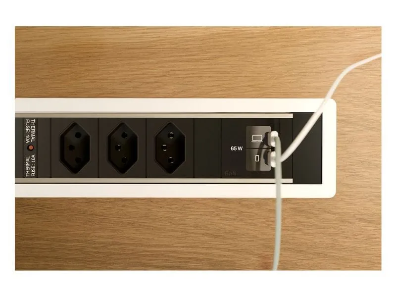 Bachmann Einbausteckerleiste POWER FRAME M 3xT13 1xUSB C/C 65W 0.2m
