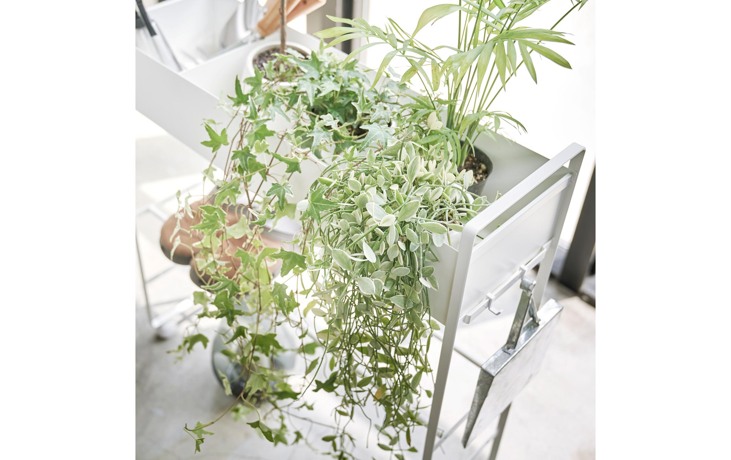 Yamazaki Servierwagen mit Korb Tower Weiss