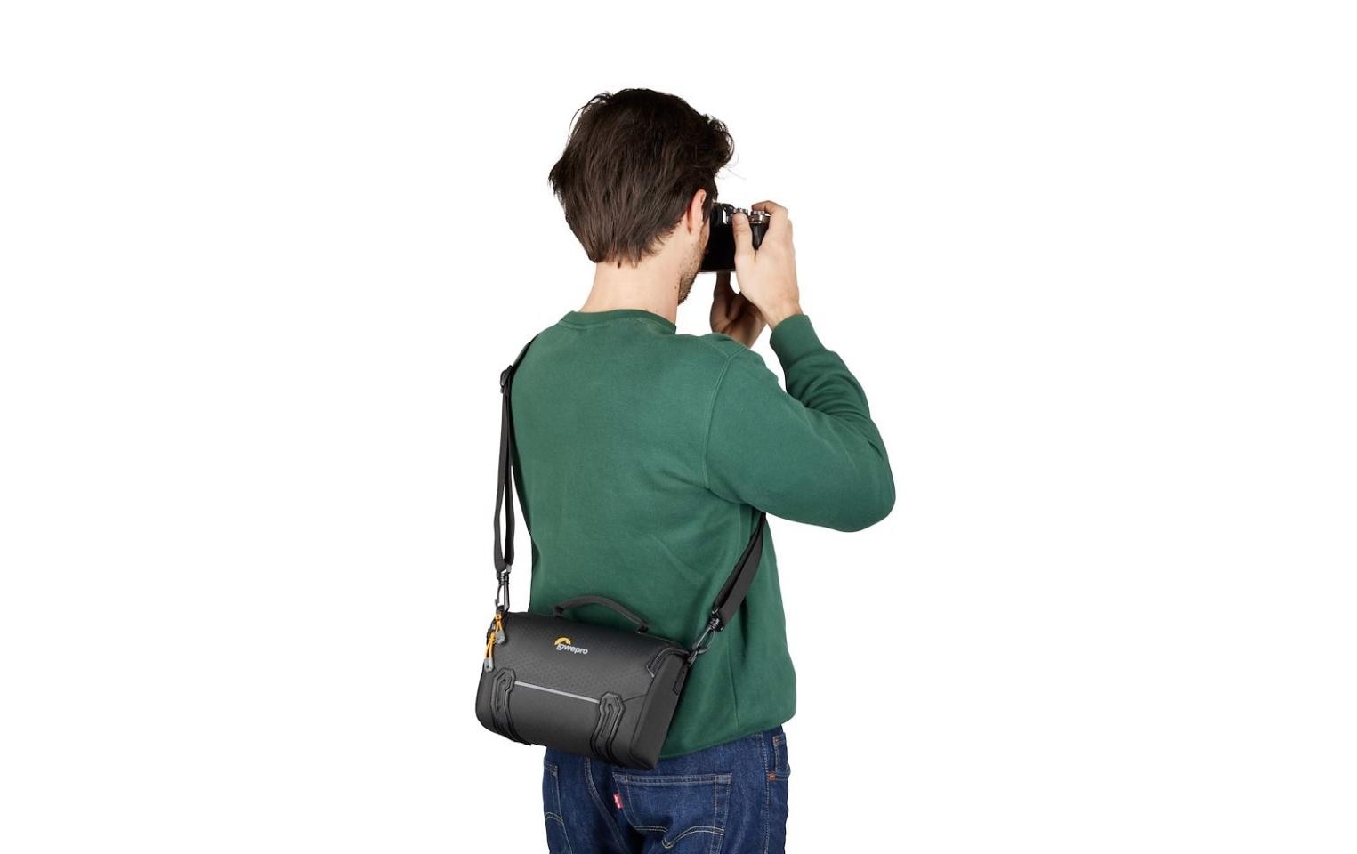 Lowepro Kamera-Tasche Adventura SH 160 III (GRL) Schwarz