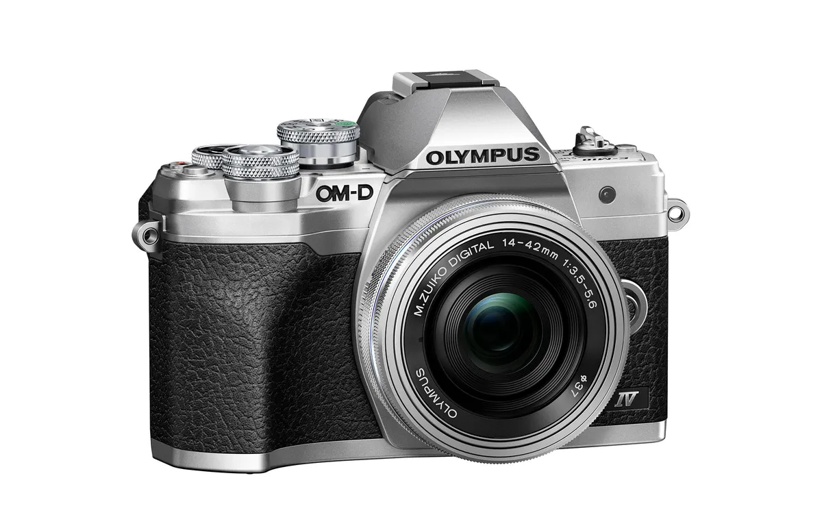 OM-System Fotokamera E-M10 Mark IV Kit 14-42 Silber