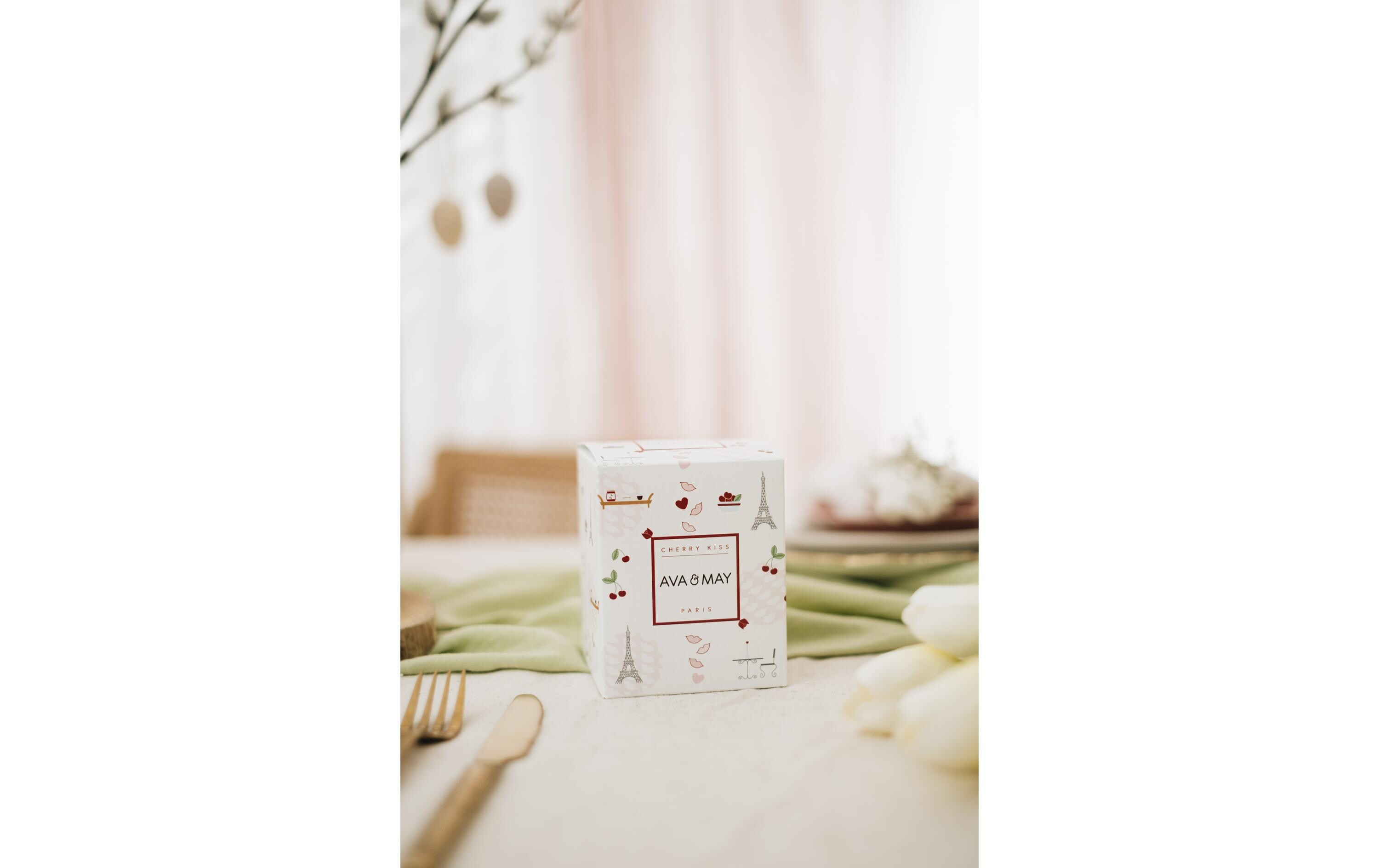 AVA & MAY Duftkerze Cherry Kiss 180 g