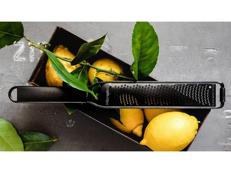 Microplane Black Sheep Raspel sehr grob Schwarz Microplane Black Sheep Raspel sehr grob Schwarz