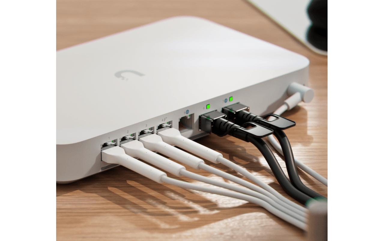 Ubiquiti Router UniFi Gateway UXG-Fiber (1x PoE+ 30W)