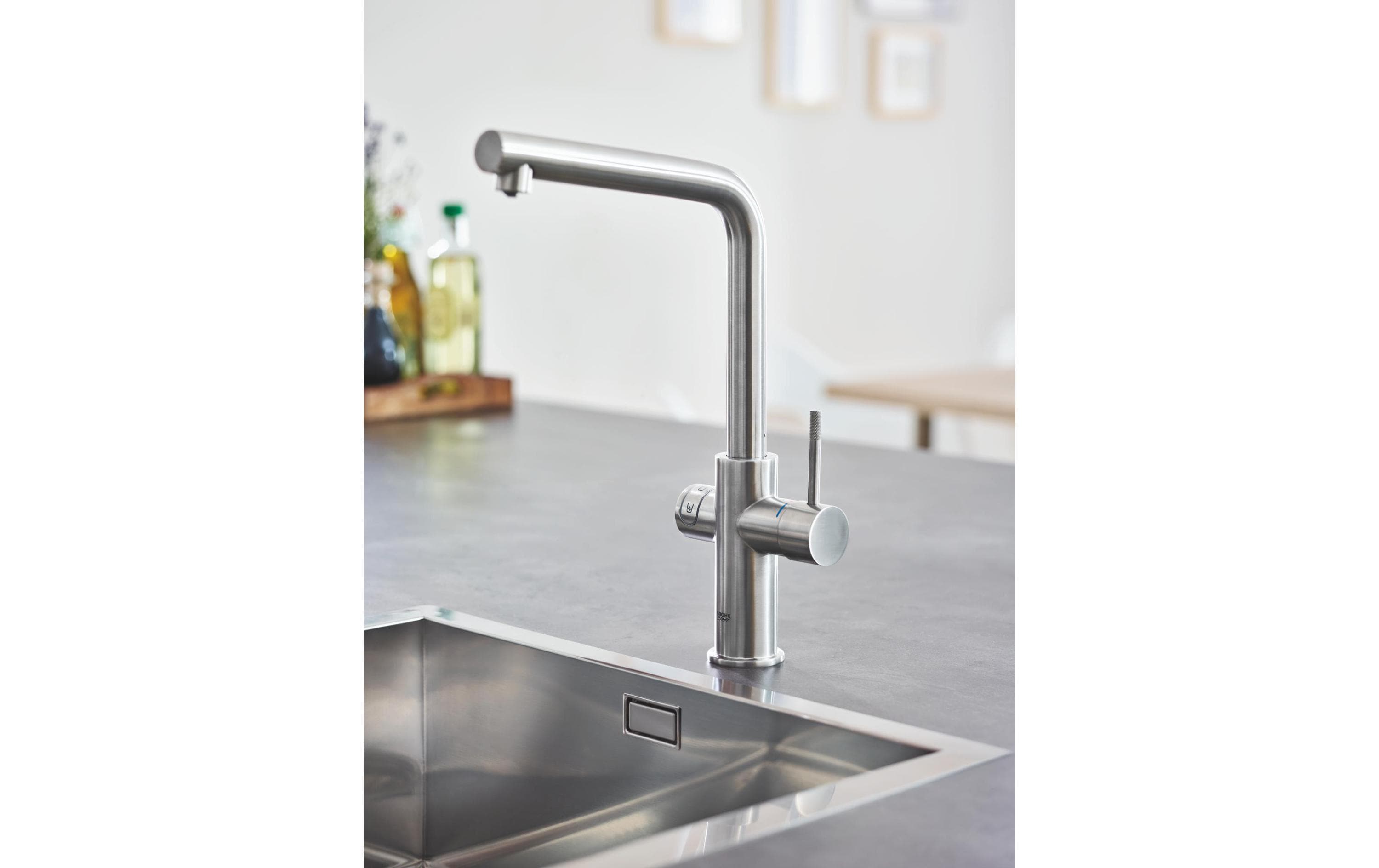 GROHE Küchenarmatur Blue Home L-Auslauf, Starter Kit, Supersteel GROHE Küchenarmatur Blue Home L-Auslauf, Starter Kit, Supersteel