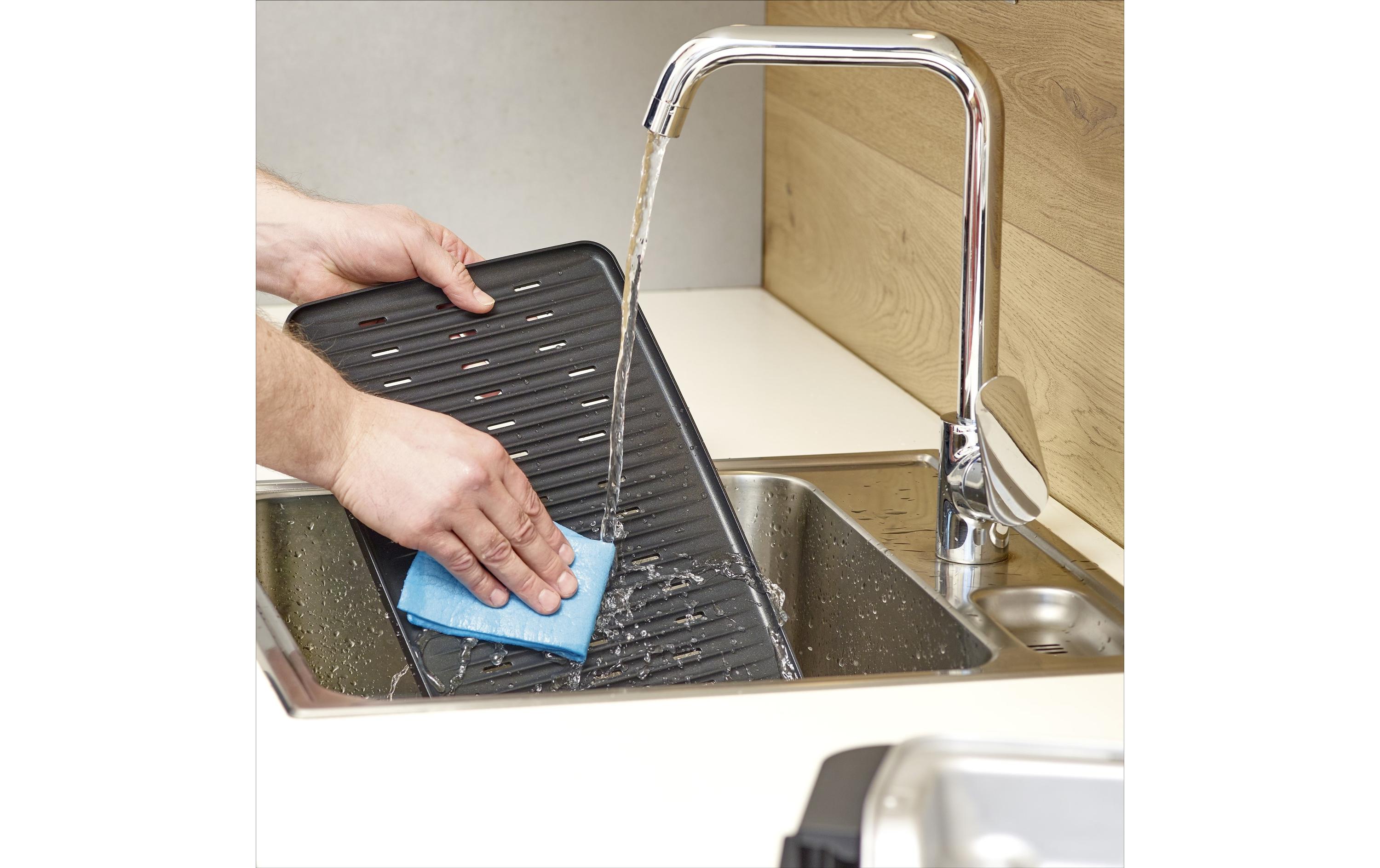 Severin Tischgrill PG 8556