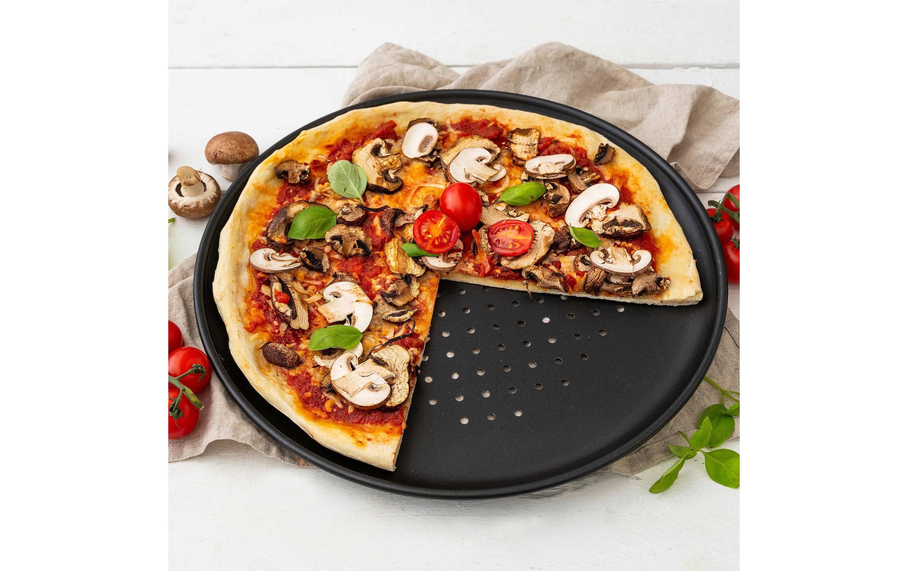 Zenker Pizzablech Special – Countries gelocht, Ø 32 cm