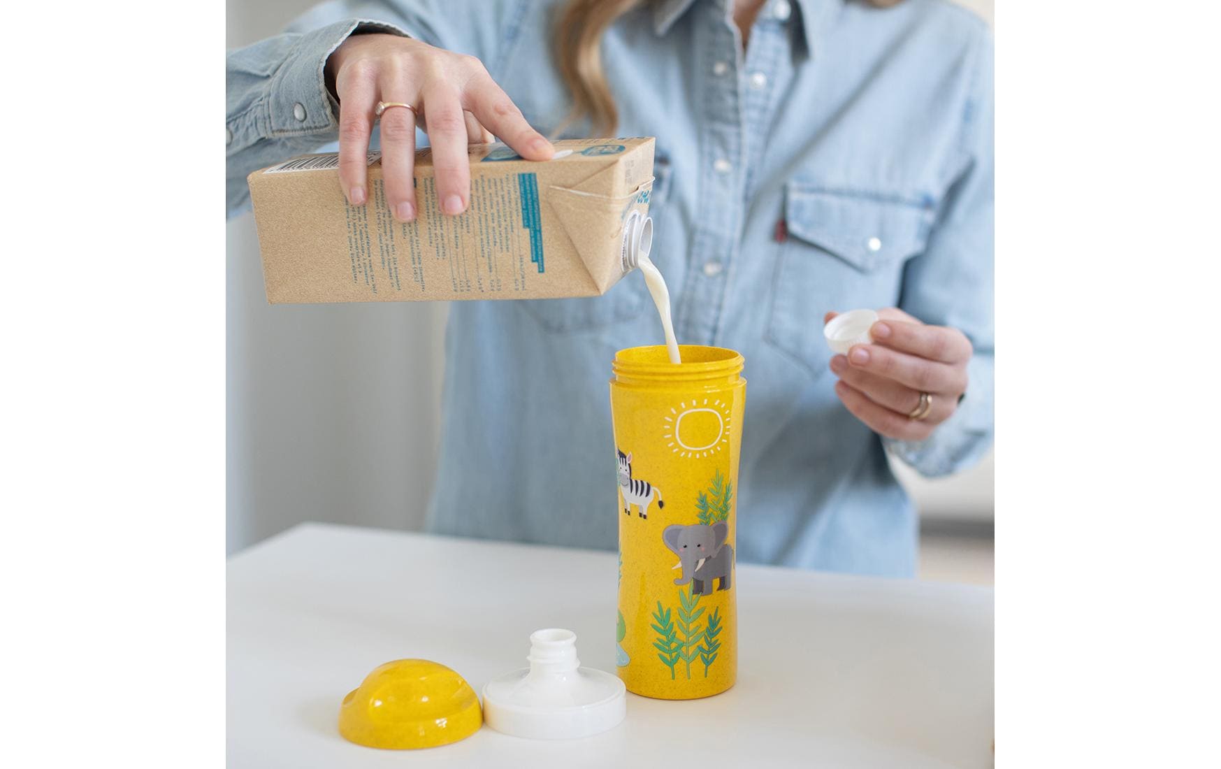 Koziol Trinkflasche Oase Afrika, 425 ml, Gelb Koziol Trinkflasche Oase Afrika, 425 ml, Gelb