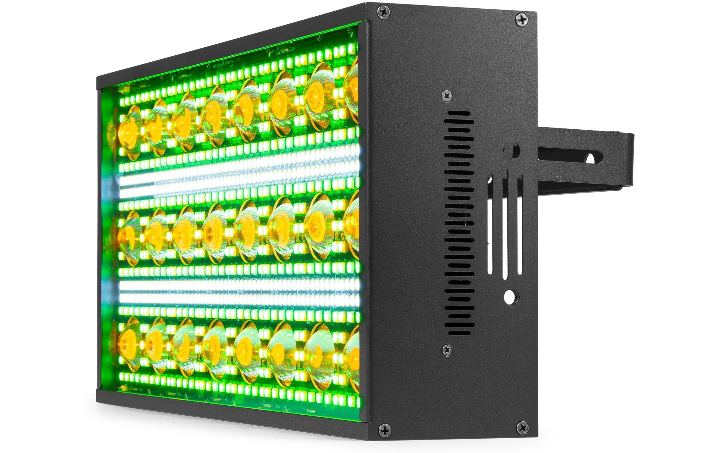BeamZ Attack 3-in-1 Strobe Blinder und Wash RGB+CW+WW